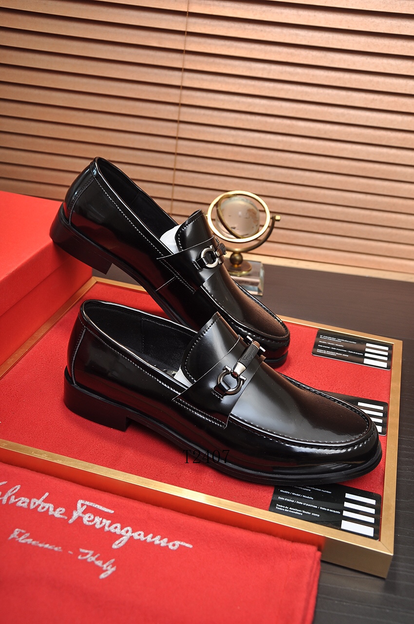 Ferragamo sz38-44 317